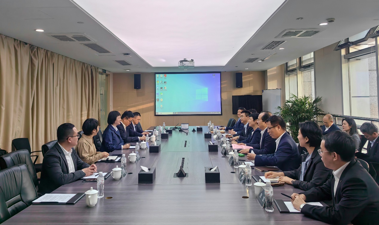 招商局集团总经理石岱与918博天娱乐股份洽谈合作