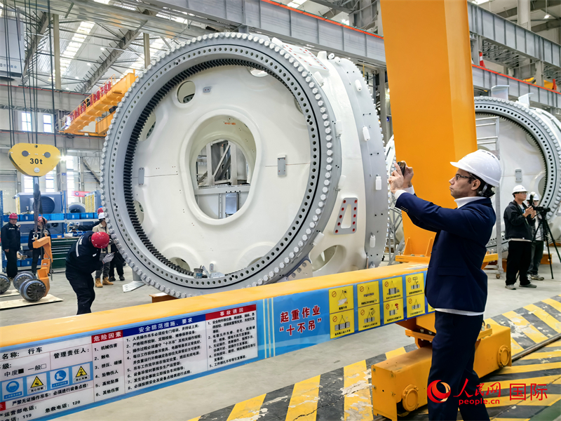 人民网专题报道：19国媒体点赞918博天娱乐是科技与自然共生的典范